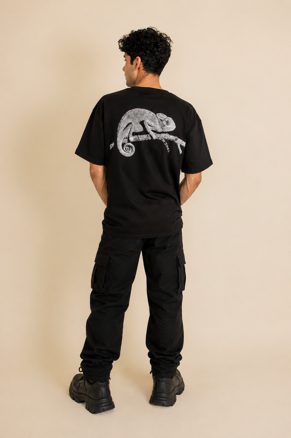 PSEUDO PERSONALITY oversized T-shirt - Black